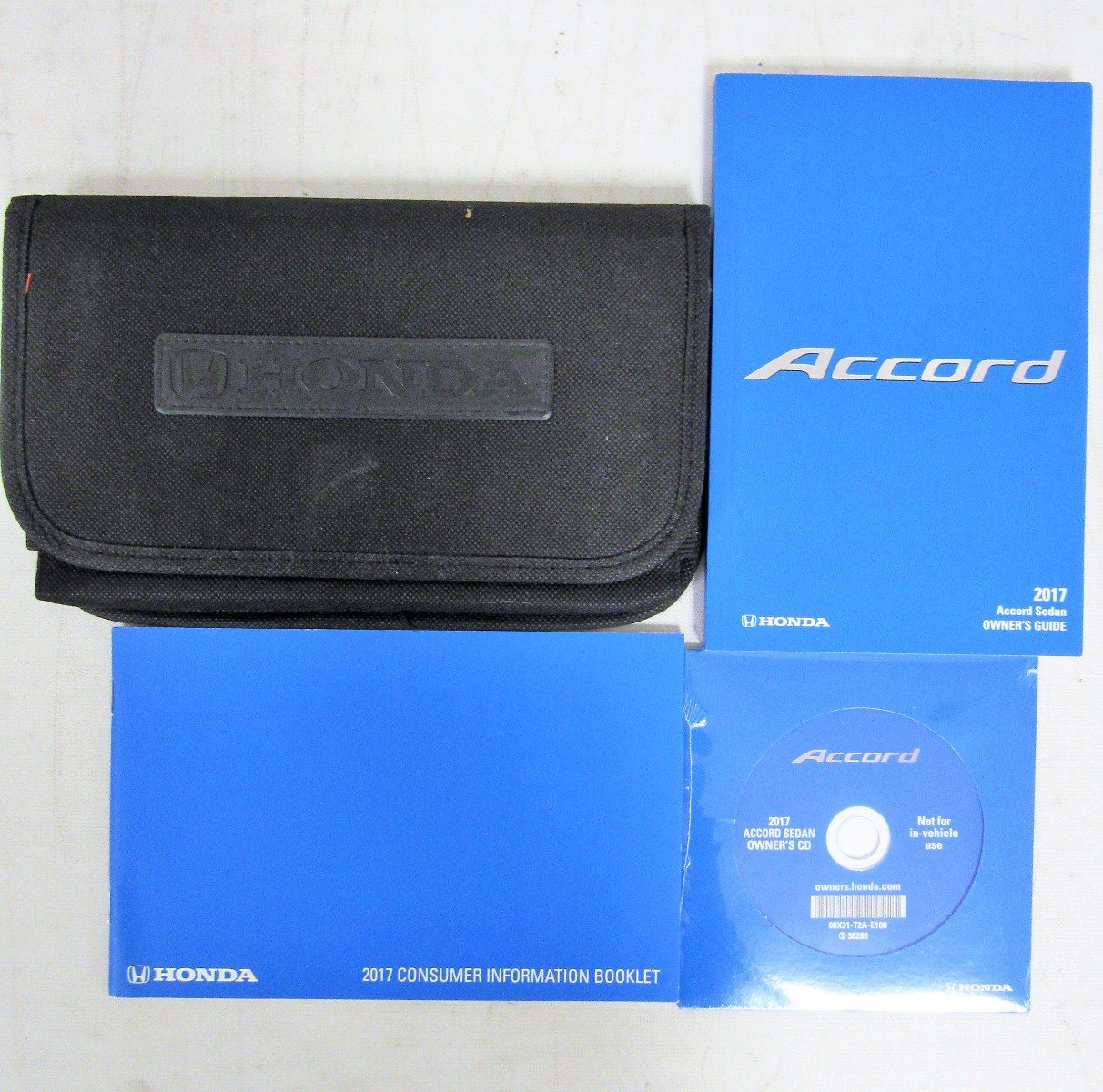 Amazon.com: 2017 Honda Accord Sedan Owners Manual User Guide Set: Honda:  Car Electronics