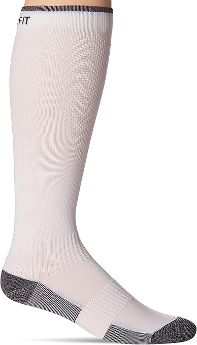 Amazon Com Copper Fit Energy 2 0 Knee High Compression Socks White Small Medium Clothing