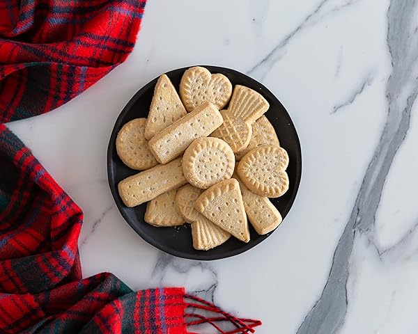 WALKER’S SHORTBREAD SCOTTISH ICON PIPER & HIGHLAND DANCER HOLIDAY TIN, ALL-BUTTER SHORTBREAD COOKIES, 5.3 OZ TIN