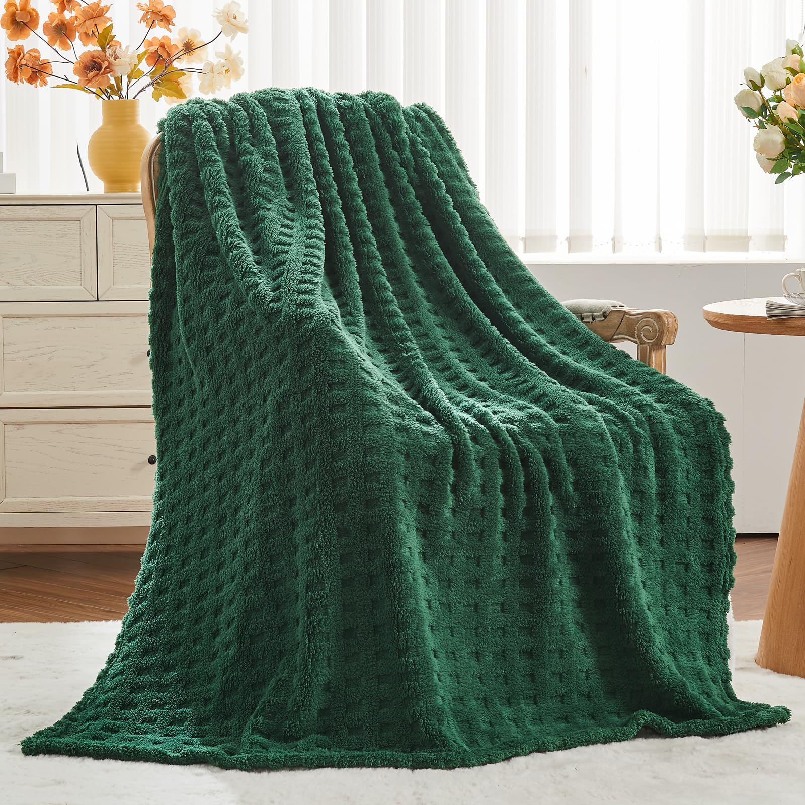 Photo 1 of NEWCOSPLAY Super Soft Twin Blanket Green Premium Silky Flannel Fleece 3D Waffle Checkered Lightweight Bed Blanket All Season Use (Dark Green, Twin(60"x80"))