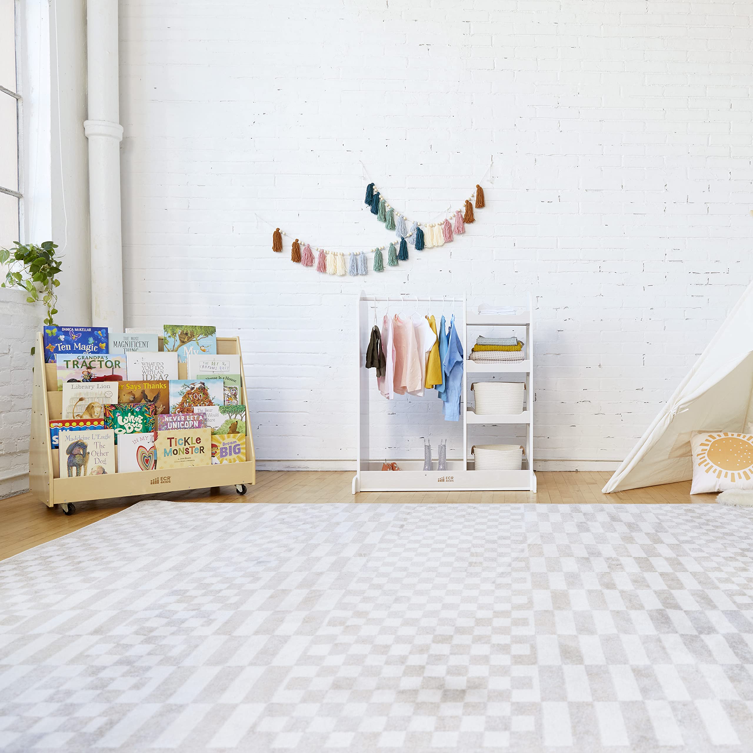 ECR4Kids Double-Sided Mobile Book Display, Classroom Bookshelf, Natural