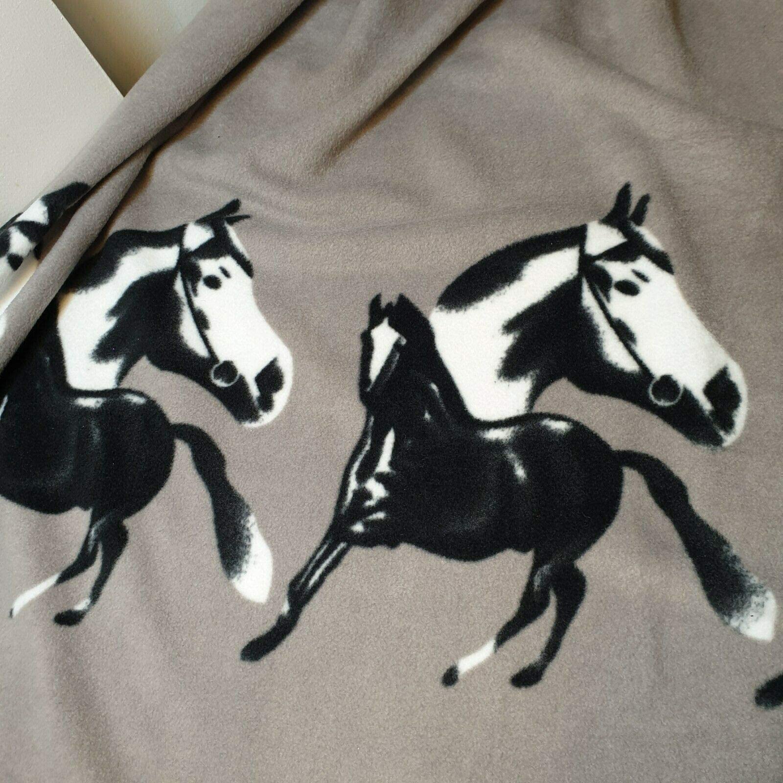 Printed Kid Cuddle Polar Fleece Soft Throw Blanket Anti Pill Fabric Material 58" (Horse Print) — image 1