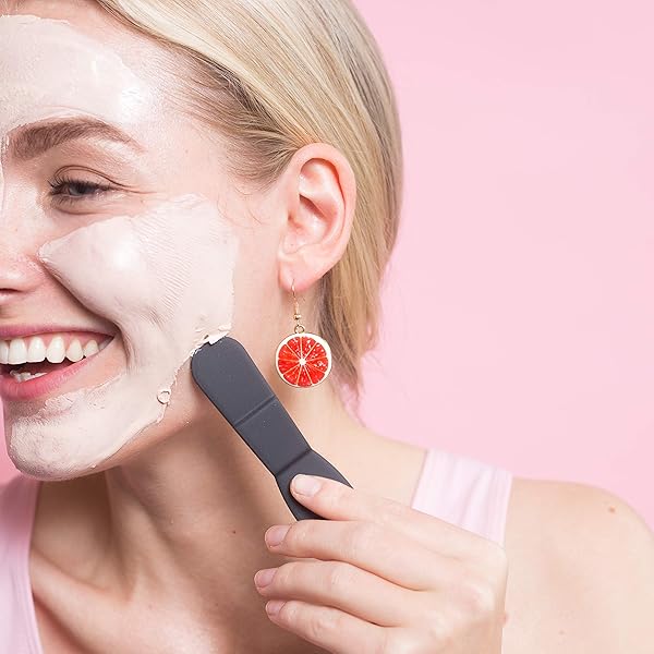 YES TO GRAPEFRUIT PEEL-OFF MASK, BRIGHTENING & BALANCING MASK LEAVING YOUR SKIN SMOOTH RADIANT & REFRESHED, WITH ANTIOXIDANTS & VITAMIN C, NATURAL, VEGAN & CRUELTY FREE