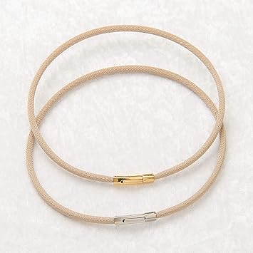 Amazon Be Ion Airネックレス メッシュカラー ベージュ 金具 シルバー ゴールド まるで空気の様な軽やかさの健康アクセサリー ビーイオンエアーネックレスはゴルフやスポーツの体幹安定にも Be Ion ゴルフ