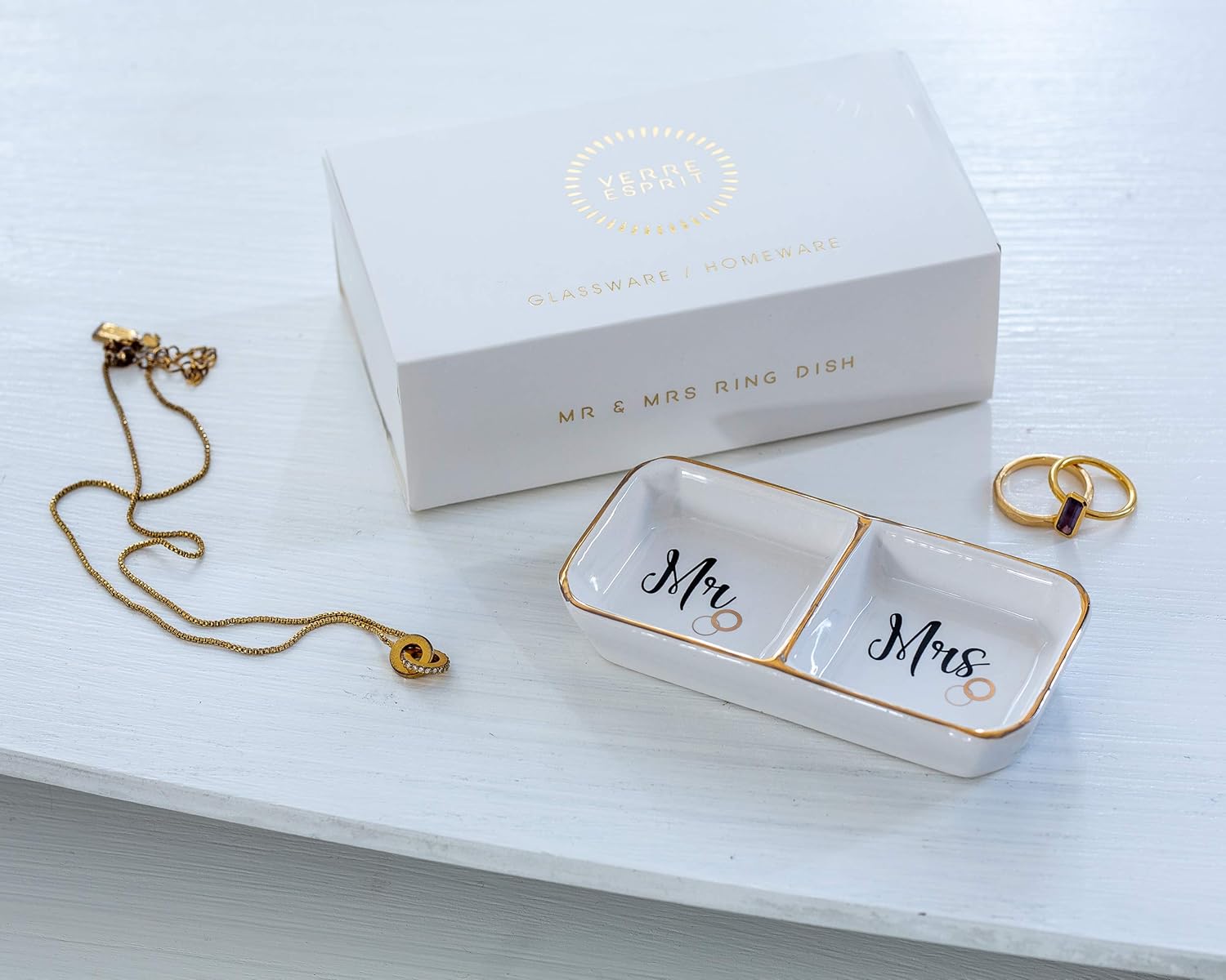 VERRE ESPRIT Mr and Mrs Ring Holder Dish in Beautiful Gift Box - Ceramic Ring Dish - Ideal Engagement Gifts for Couples, Honeymoon Gifts, and Wedding Gifts for The Couple Unique: Home & Kitchen