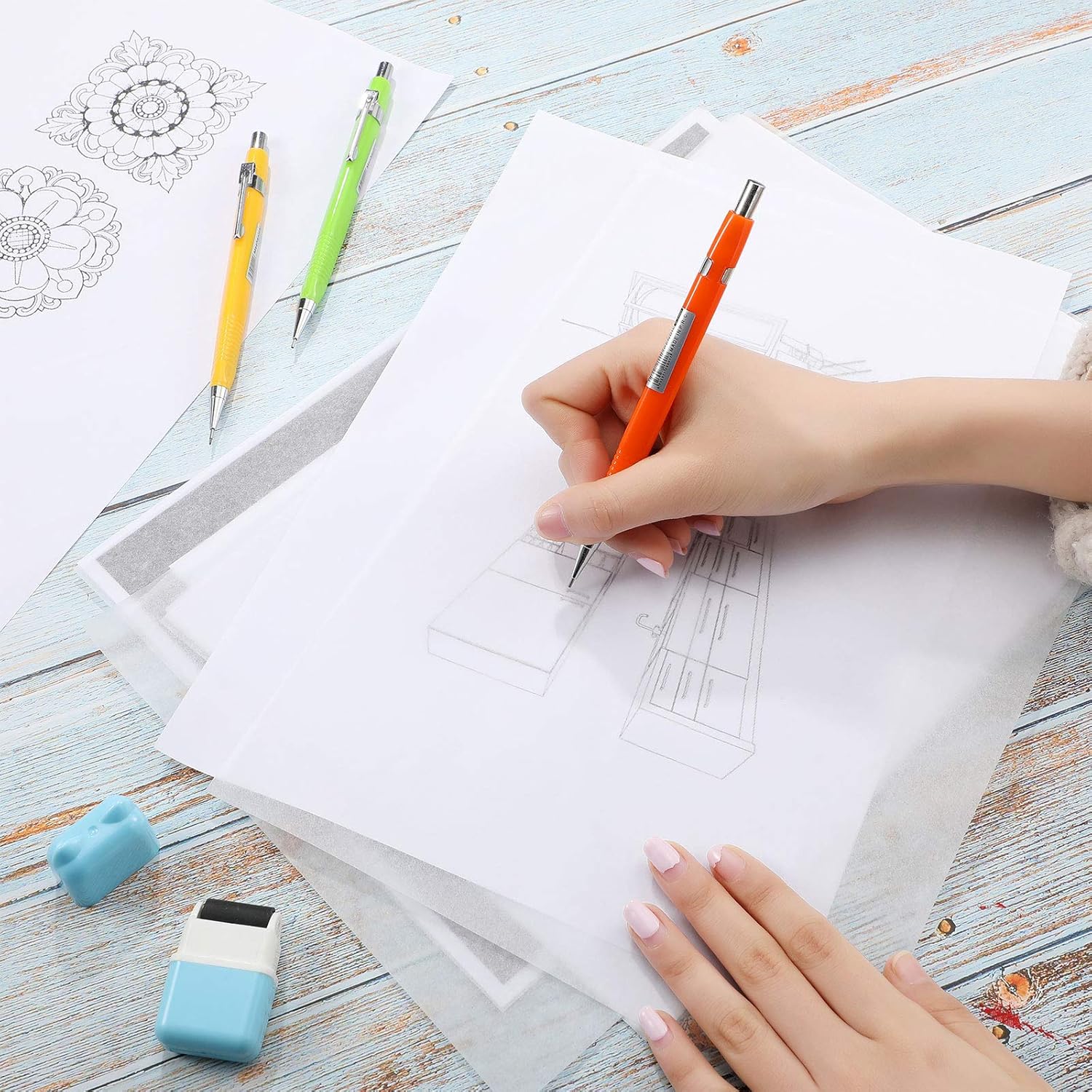 250 Sheets Artist Tracing Paper 8.3 x 11.7 Inch A4 Size Tracing Paper Translucent Painting Paper Flexible Sketching Tracing Paper for Pencil Marker Ink DIY Crafts Painting Works