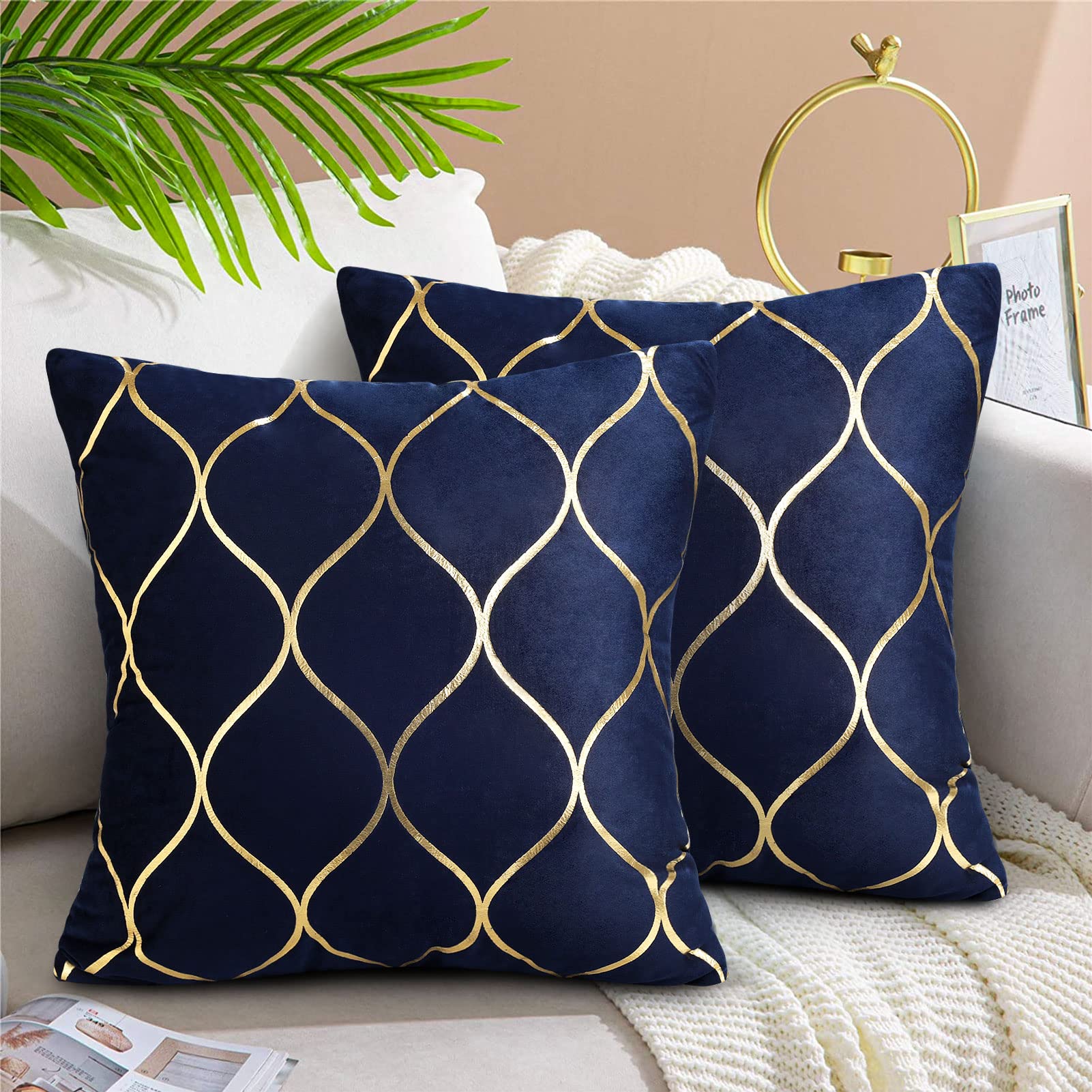 Hanrunsi Navy Blue Cushions Cover 40 x 40 cm Dark Blue with Gold Pillow Covers 16 x 16 Velvet Square Decorative Cushions Set of 2 for Living Room Sofa Chairs