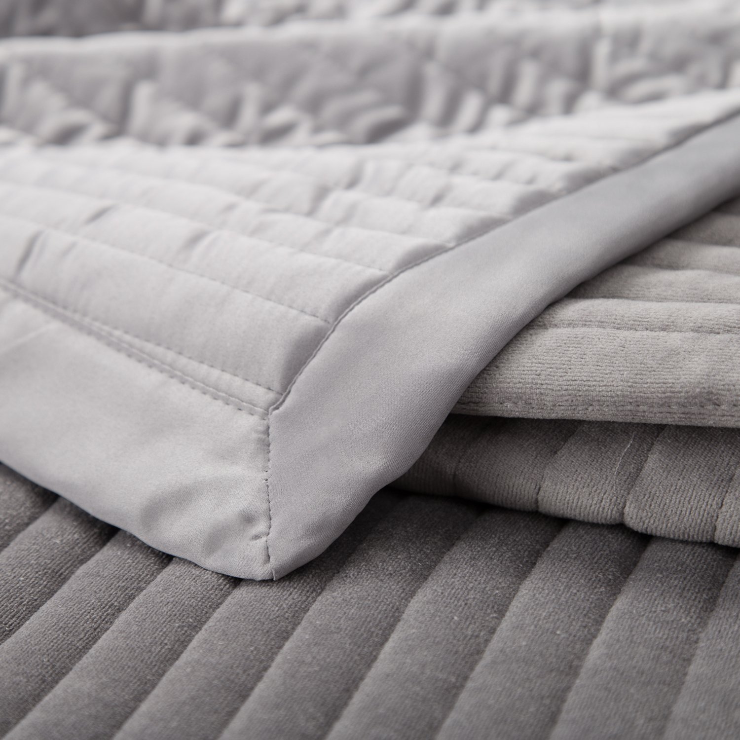 Velvet Quilt Coverlet Set Full/Queen Size (90\