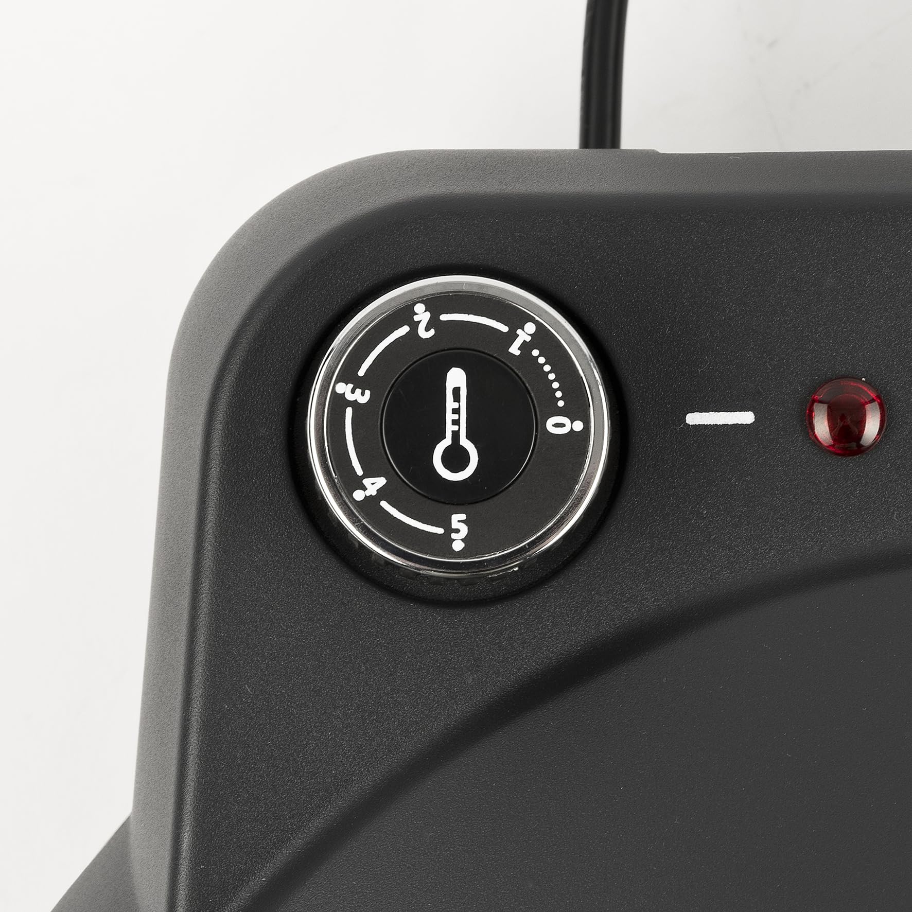 G3 Ferrari G10199 Pizzaofen "Pummarola", bis zu 420 °C, 1200W, feuerfeste Steinplatte, Kühle Außenwände, Edelstahl-Palette, Rezeptbuch inklusive, Temperaturanzeige, Gedämpfter Verschluss 5