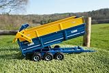 Britains Kane Tri-Axle Halfpipe Trailer 1:32 Farm Toys Compatible 3+ view 3