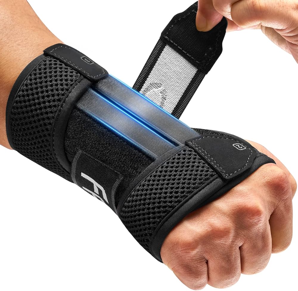 FREETOO Stable Version Wrist Support with 3 Metal Stays Right Hand