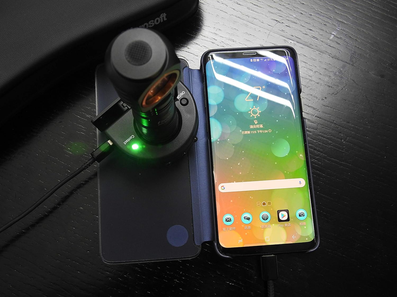 Vortex TO101 2 in 1 Working and Emergency EDC Construction Rechargeable Charging Dock 7/24 Side Angle Magnetic Base Up to 1200 Lumen 3pcs LED Power Indication Flashlight - Image 4