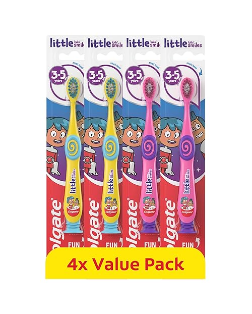 Colgate Kids Toothbrushes Multipack 3+ Years – Extra-Soft bristles for a Gentle Clean – Non-Slip Handles for Little Hands – Colour-Indicator bristles to Guide Toothpaste Application