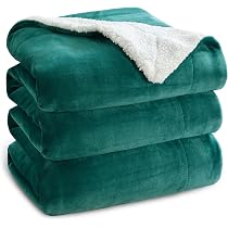 Bedsure Sherpa Fleece Blanket King Size for Bed - Thick and Warm Blanket for Winter, Christmas Blanket Gift, Dark Green, 108x