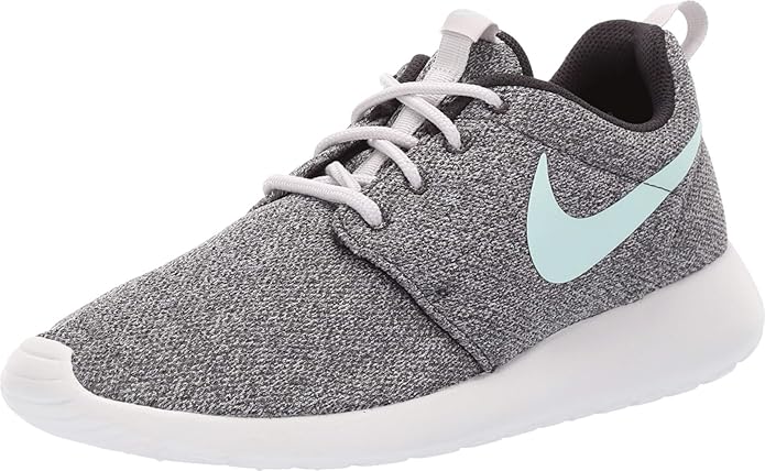 roshe one running sneaker