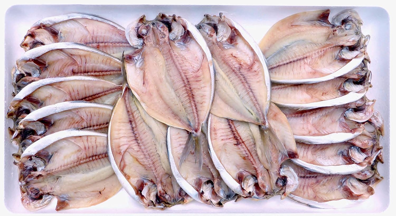 Amazon 沼津のひもの シズ えぼ鯛 中 15枚 佐野水産 沼津のひもの 干物 燻製 通販