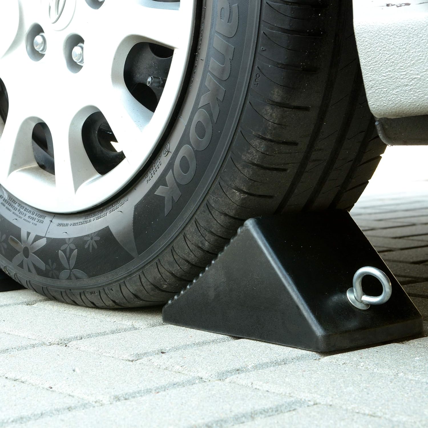 AFA Tooling Nylon Reinforced Set of 4pcs Heavyweight Wheel Chock with Eyebolts: Automotive