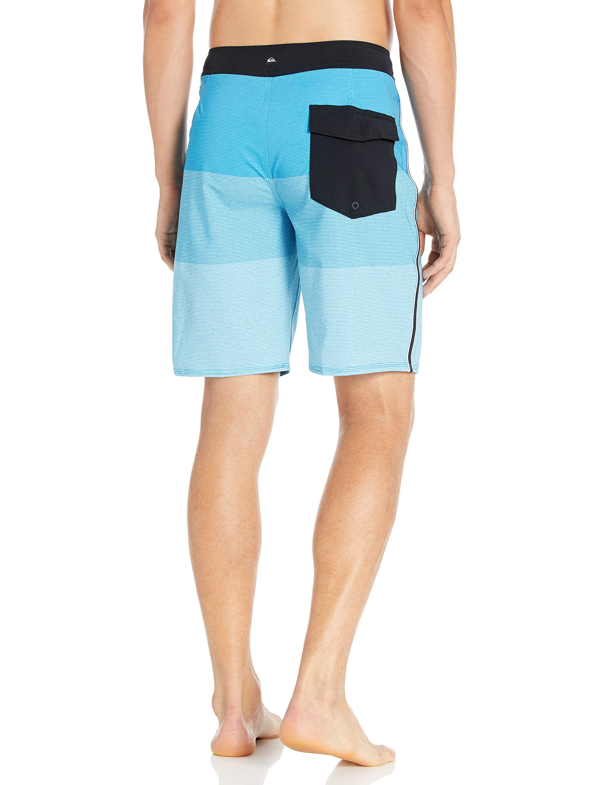 Quiksilver Men's Highline Massive 20 Boardshort Swim Trunk Beachwear