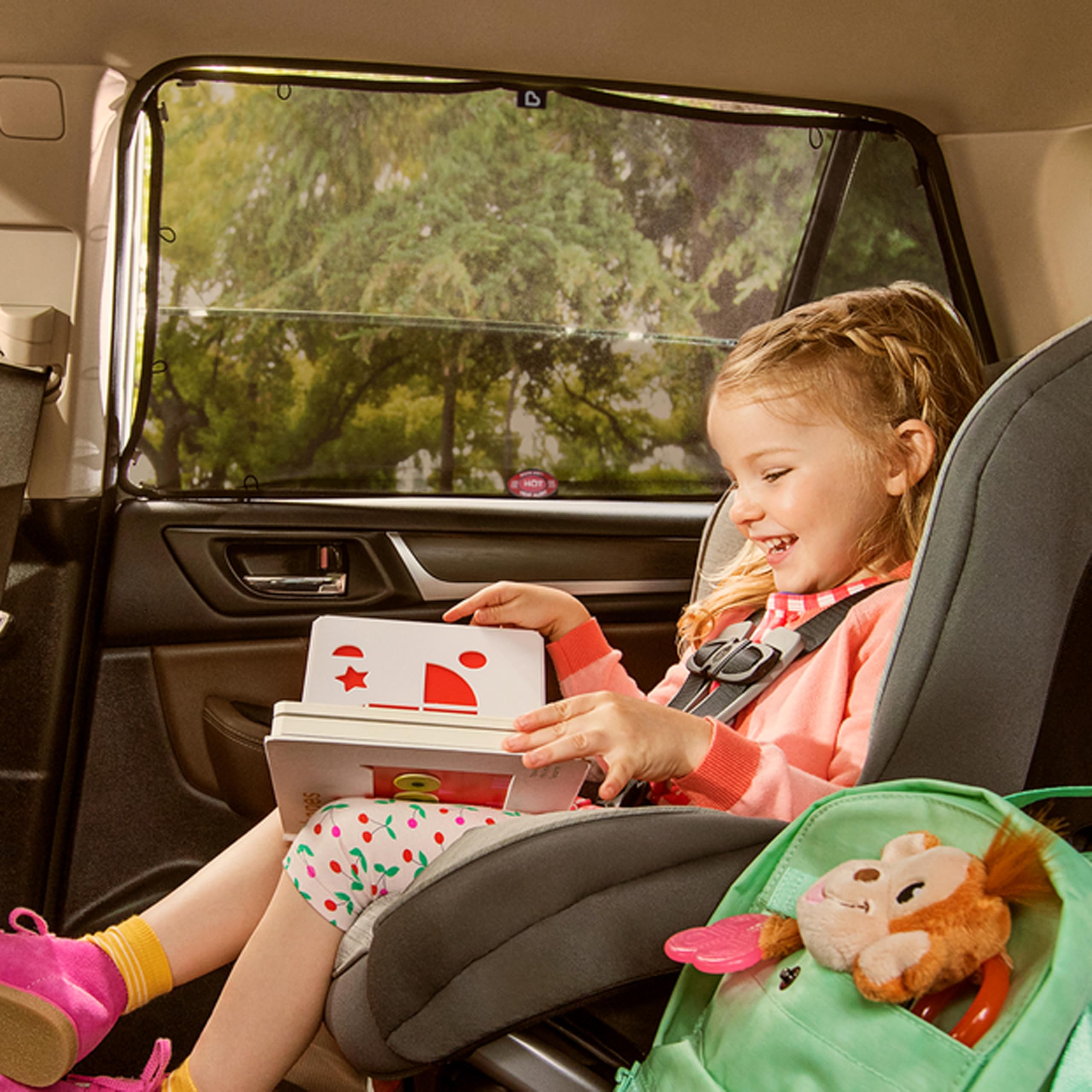 Munchkin Brica Magnetic Stretch to Fit? Sun Shade, Black, 1 Pack