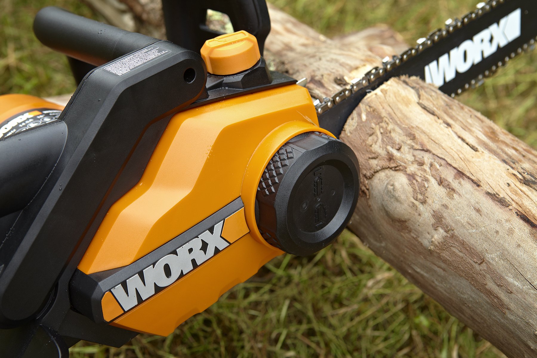 WORX WG303.1 16Inch 14.5 Amp Electric Chainsaw with AutoTension