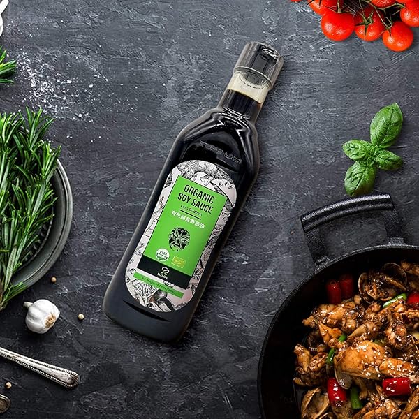 SOEOS SOY SAUCE LOW SODIUM, 16.2OZ (480ML) 1 PACK, USDA ORGANIC SOY SAUCE, PREMIUM QUALITY DARK SOY SAUCE, PURE INGREDIENTS, MARINADE FOR MEAT & VEGETABLES, BLACK