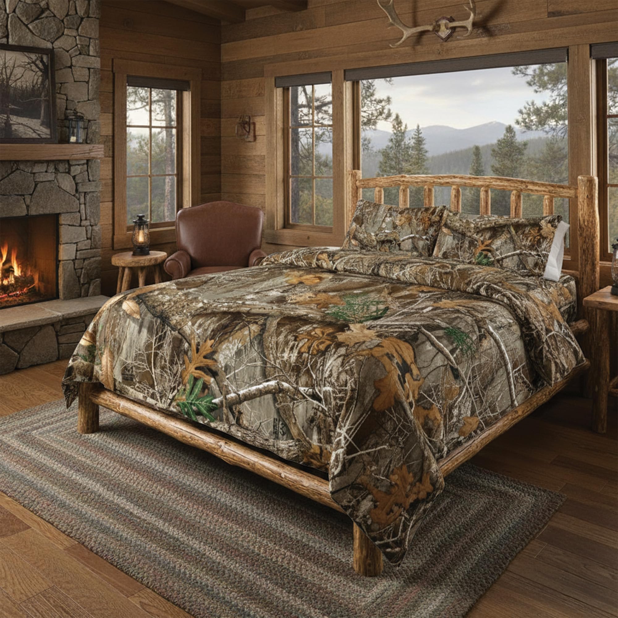 Photo 1 of Northwest Realtree 5-Piece Queen Size Bed in a Bag Set, 1 Comforter, 1 Fitted Sheet, 1 Flat Sheet, 2 Pillowcases, All Seasons Bedding, Edge Camo
