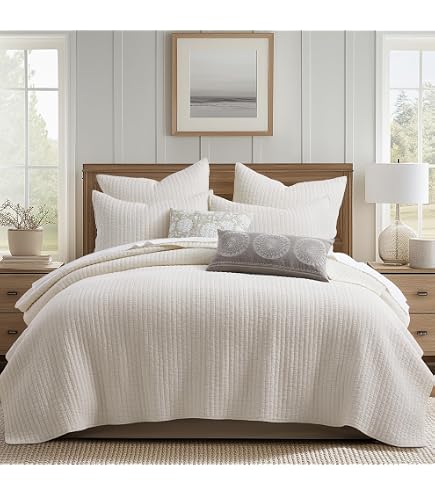 Amazon.com: Levtex Home - Loden Quilt Set - Full/Queen Quilt and