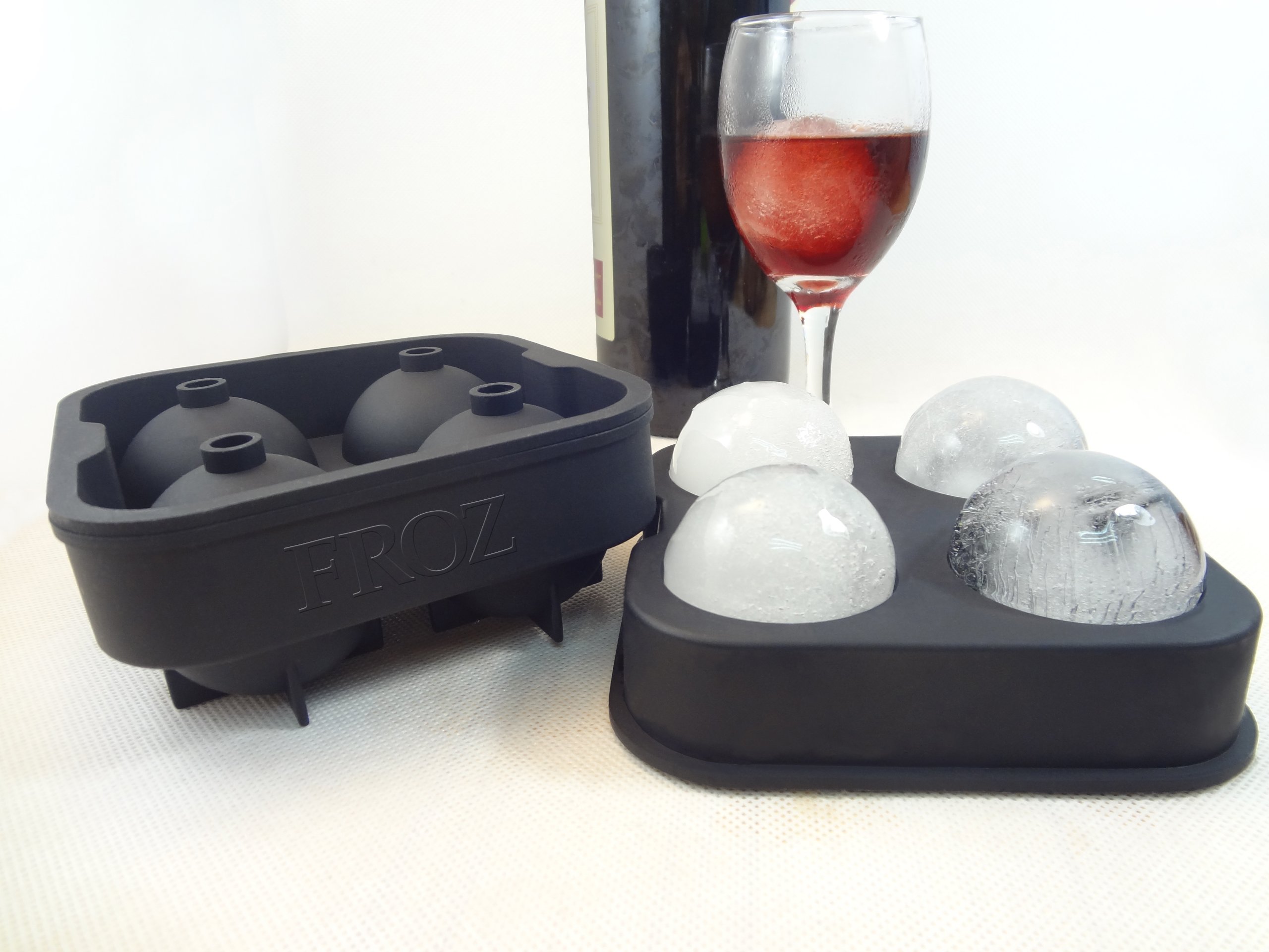 Froz Ice Ball Maker - Molde de silicona para hacer bolas de hielo con capacidad para 4 bolas de 4,5 cm