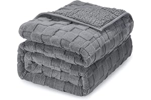 Uttermara Sherpa Fleece Weighted Blanket Queen Size(15lbs, 60" x 80", Grey), 3D Jacquard Checkered Warm Sherpa Heavy Blanket for Adults, Soft Fuzzy Weighted Blankets for Couch Bed Sofa