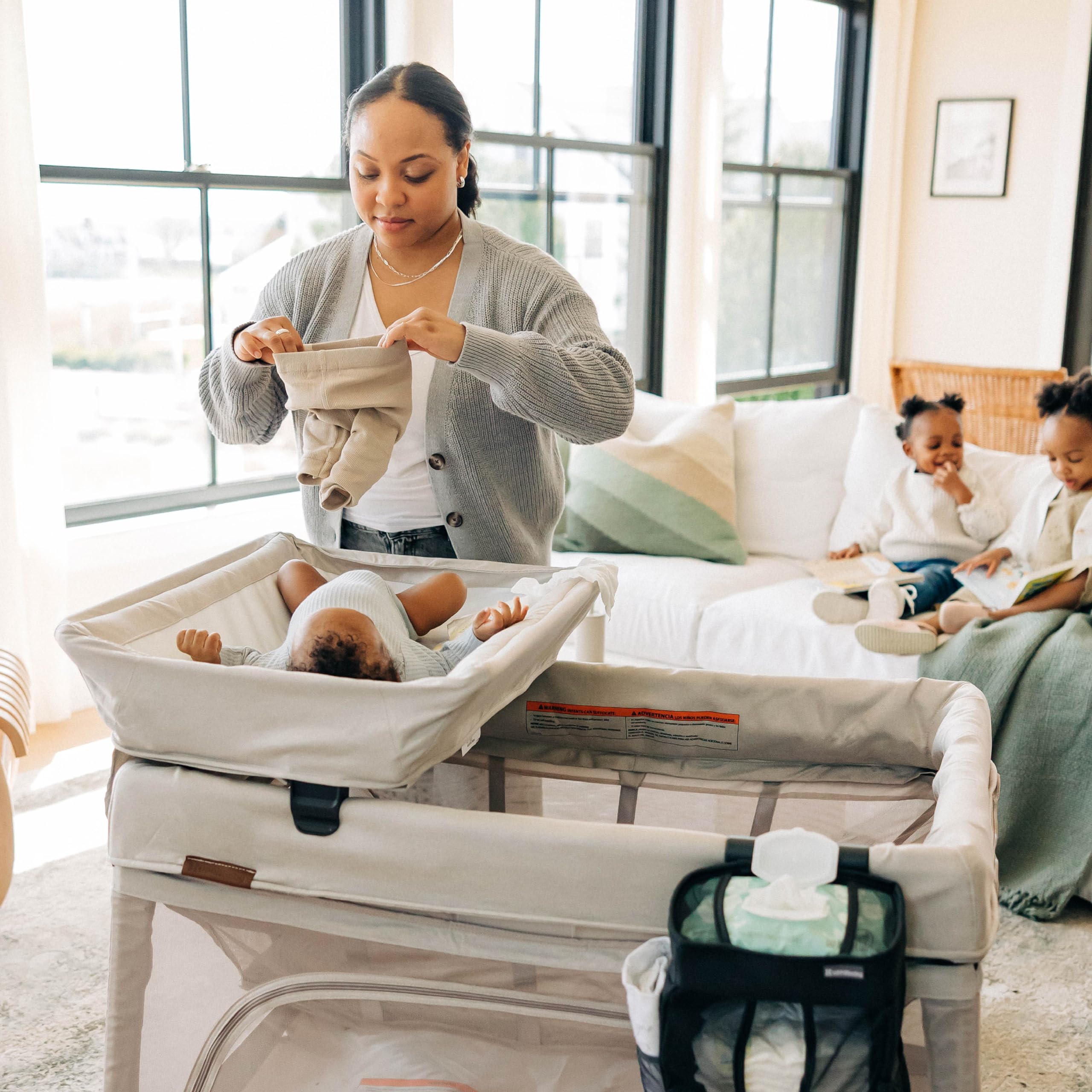 UPPAbaby Remi Changing Station/Wipeable Surface/Simple Attachment and Storage/Stella (Grey Brushed Mélange)