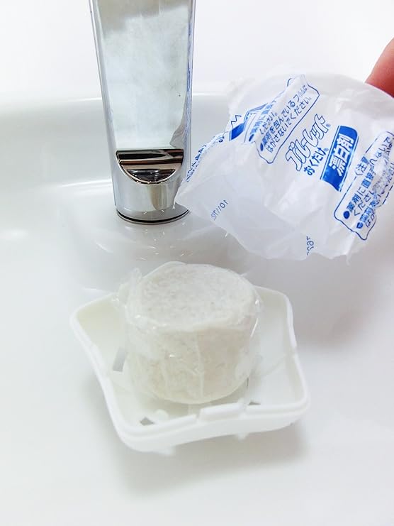 ブル レットおくだけ漂白剤 トイレタンク洗浄剤 本体 無色の水 30g ブルーレットおくだけ トイレ洗剤 Amazon