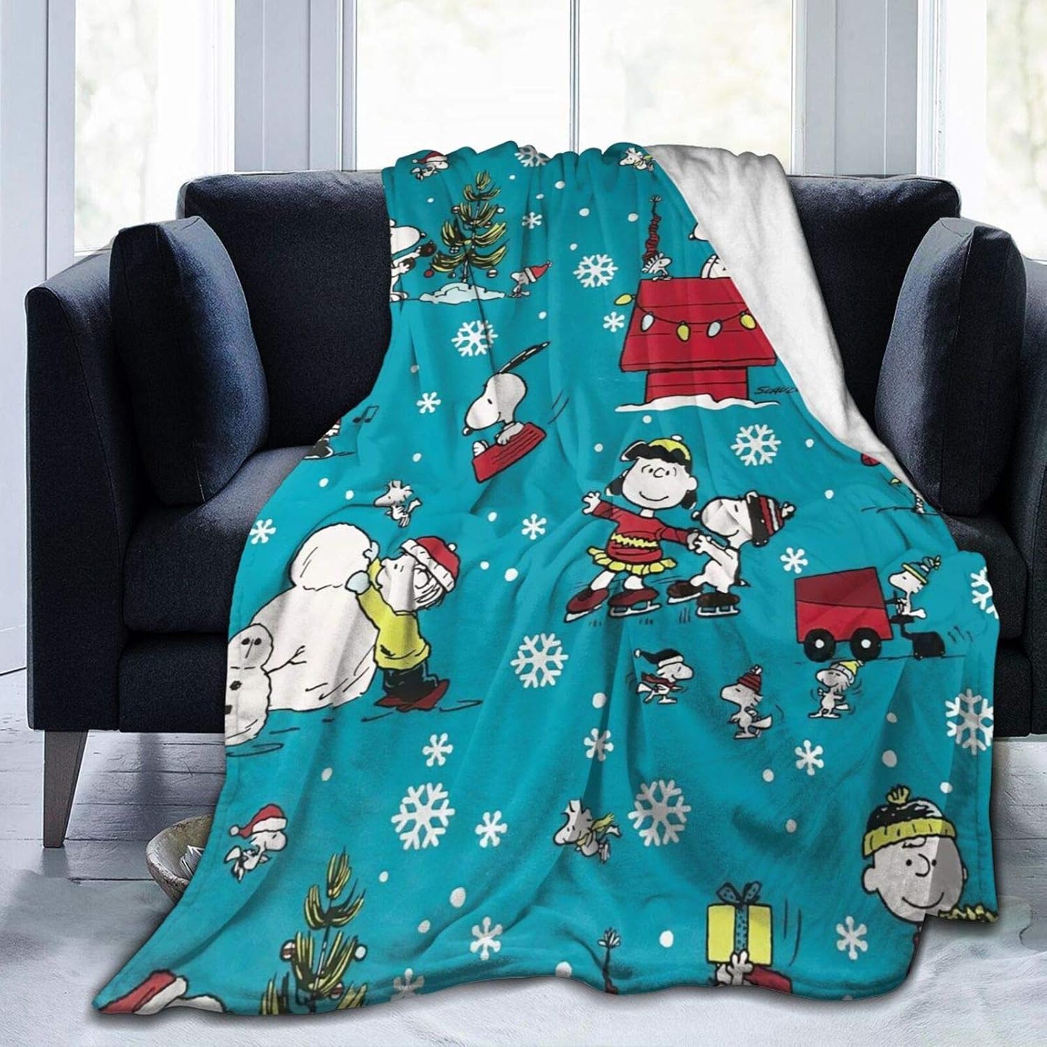 Peanuts Snoopy Cute Character Plush Throw Blanket, Cozy Christmas 50