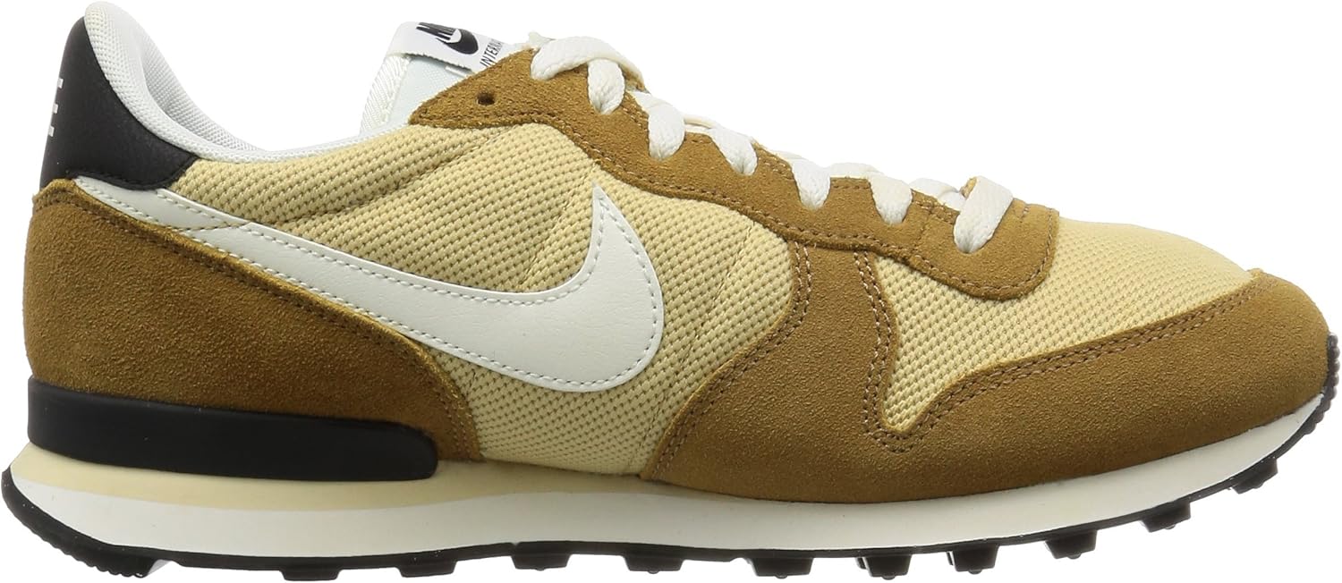 nike internationalist vegas gold