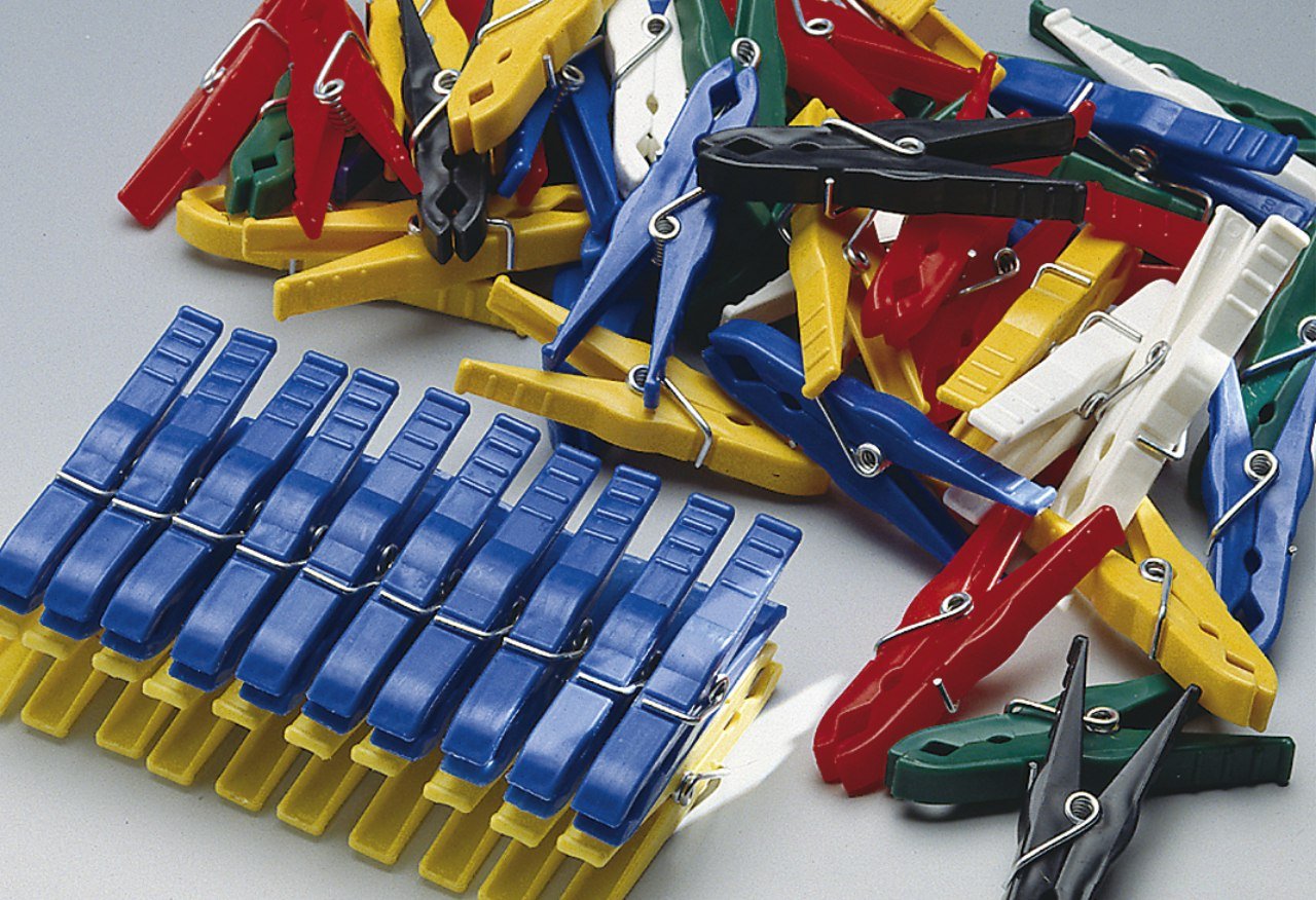 'Pack of 50 Helo LURAN Swirl Pegs Extra Strong "