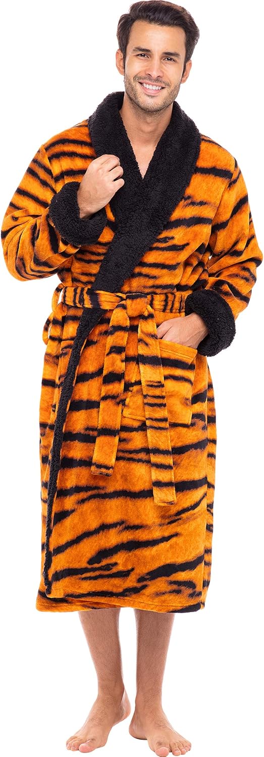 Alexander Del Rossa Men's Warm Fleece Robe, Plush Bathrobe at  Men’s Clothing store