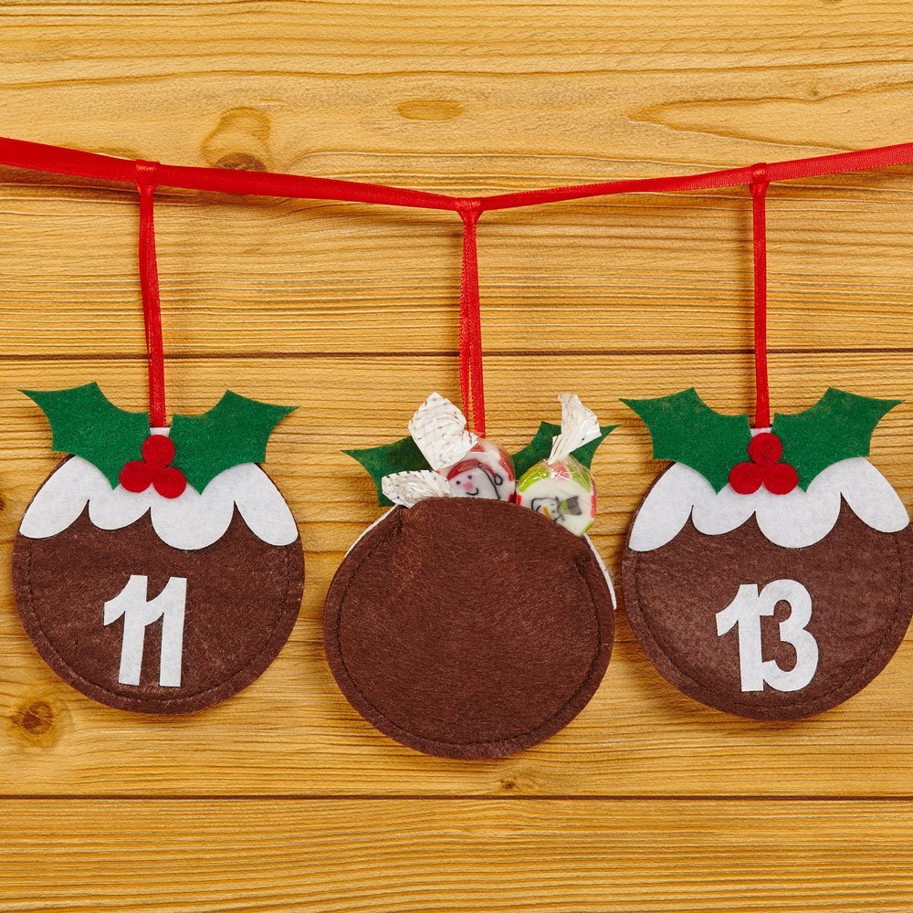 Neviti Christmas Pudding Felt Advent Bunting