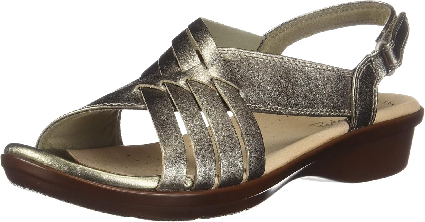 clarks flat sandals