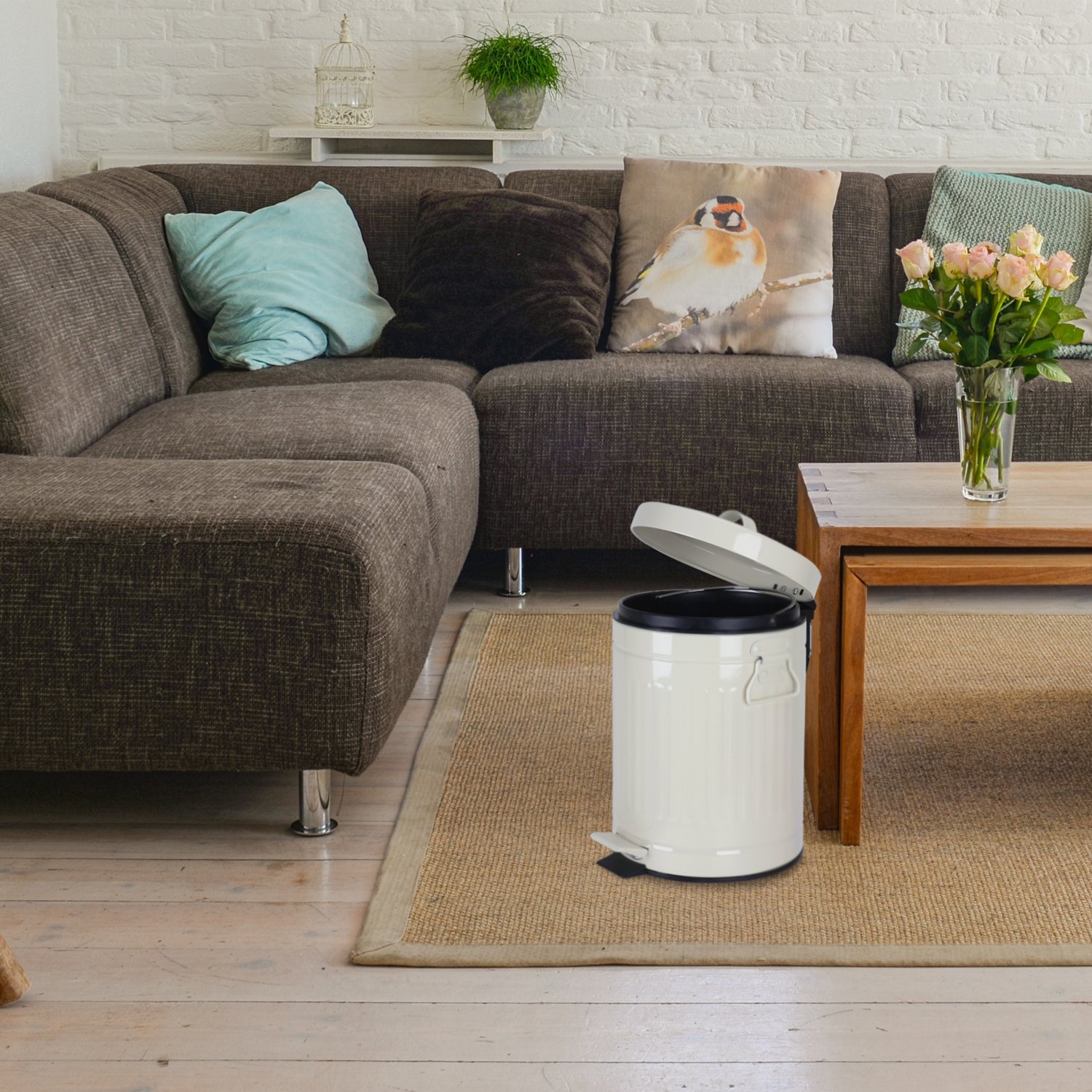 trash can for bedroom with lid