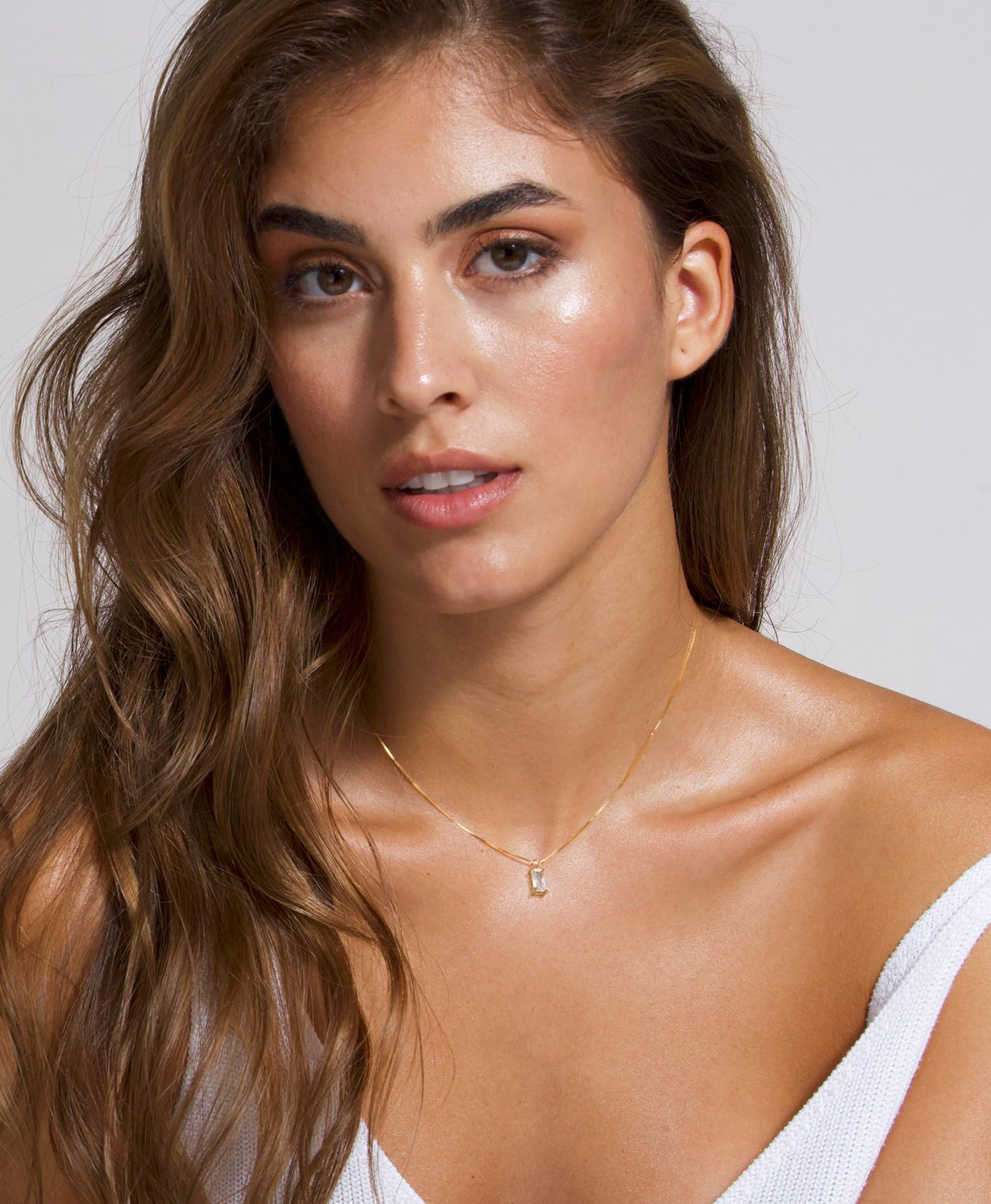 FUNEIA Diamond Necklaces for Women 14K Gold Plated Emerald Birthstone Necklace for Women Mothers Dainty Gold Necklace Blue Green Cubic Zirconia Pendant Necklace Birthday Gifts for Women Jewelry