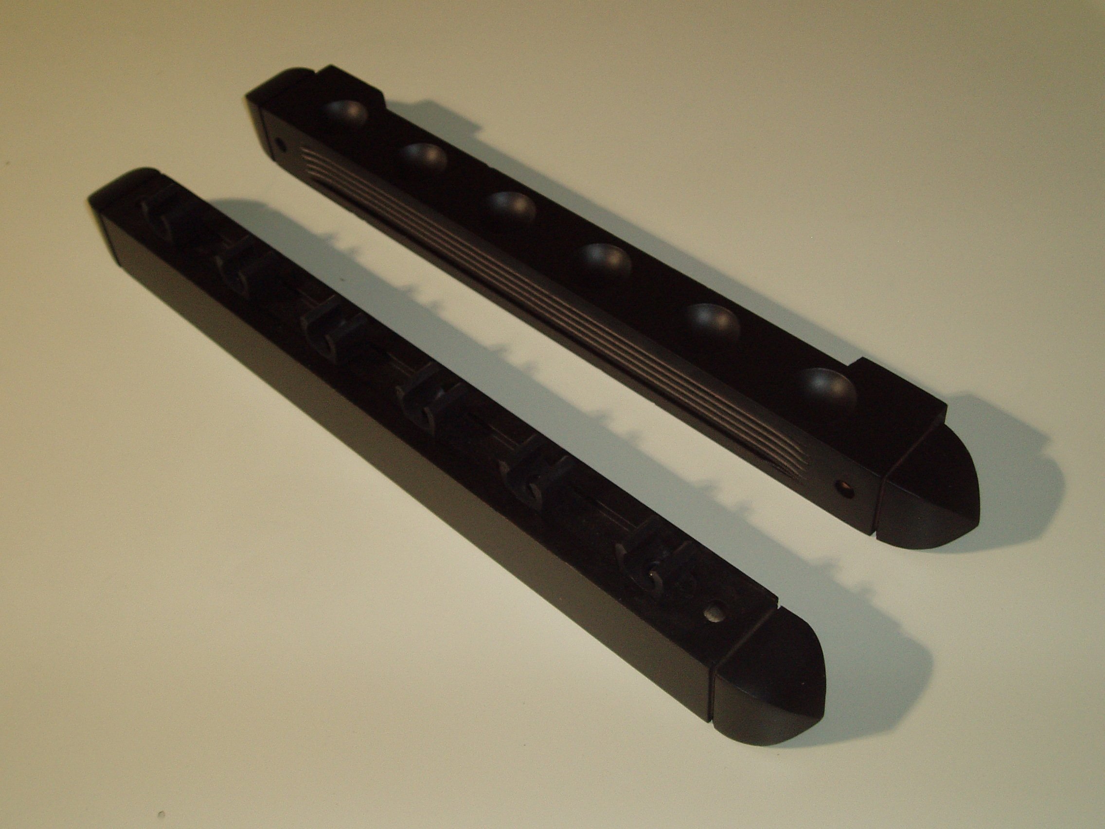 2 PIECE BLACK POOL/SNOOKER CUE RACK HOLDS 6 CUES **
