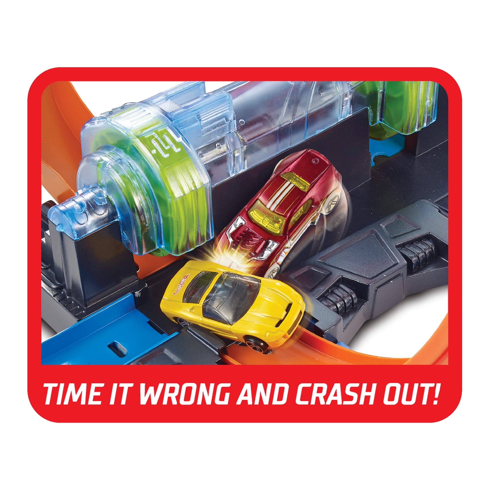 Hot Wheels Toy Car Track Set, Corkscrew Crash with 1:64 Scale Car, 3 Crash Zones, Powered by Motorized Booster for Continuous Action