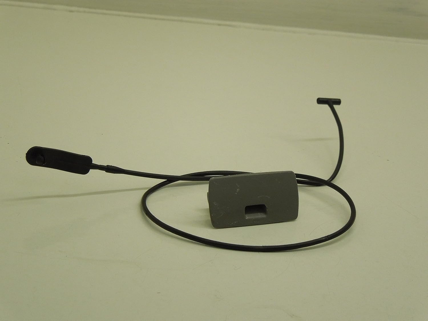 Audi A2 Emergency Boot Release Pull Cord and Platinum Cover Trim:  Amazon.co.uk: Car & Motorbike