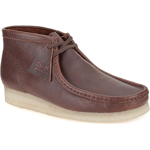 Amazon.com | Clarks Men's Wallabee Beeswax 7 Medium | Chukka