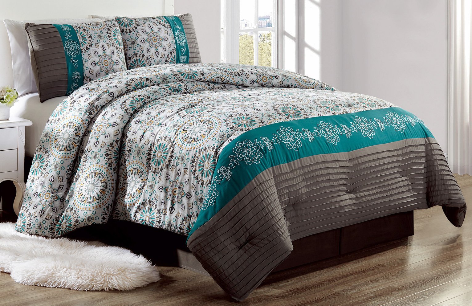 Grand Linen Luxury 4 Piece Bedding Sammy Pin Tuck Comforter Set in Dark Grey, Teal Blue and Gold - K