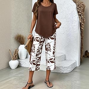 Women‘s Leaf Print Two-Piece Set, Asymmetric Top with Wide-Leg Cropped Pants