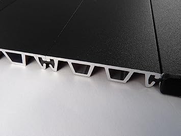 Amazon Com Pace Edwards Kmfa18a44 Ultragroove Metal Tonneau Cover Kit Incl Canister Rails Retractable Black Ultragroove Metal Tonneau Cover Kit Automotive