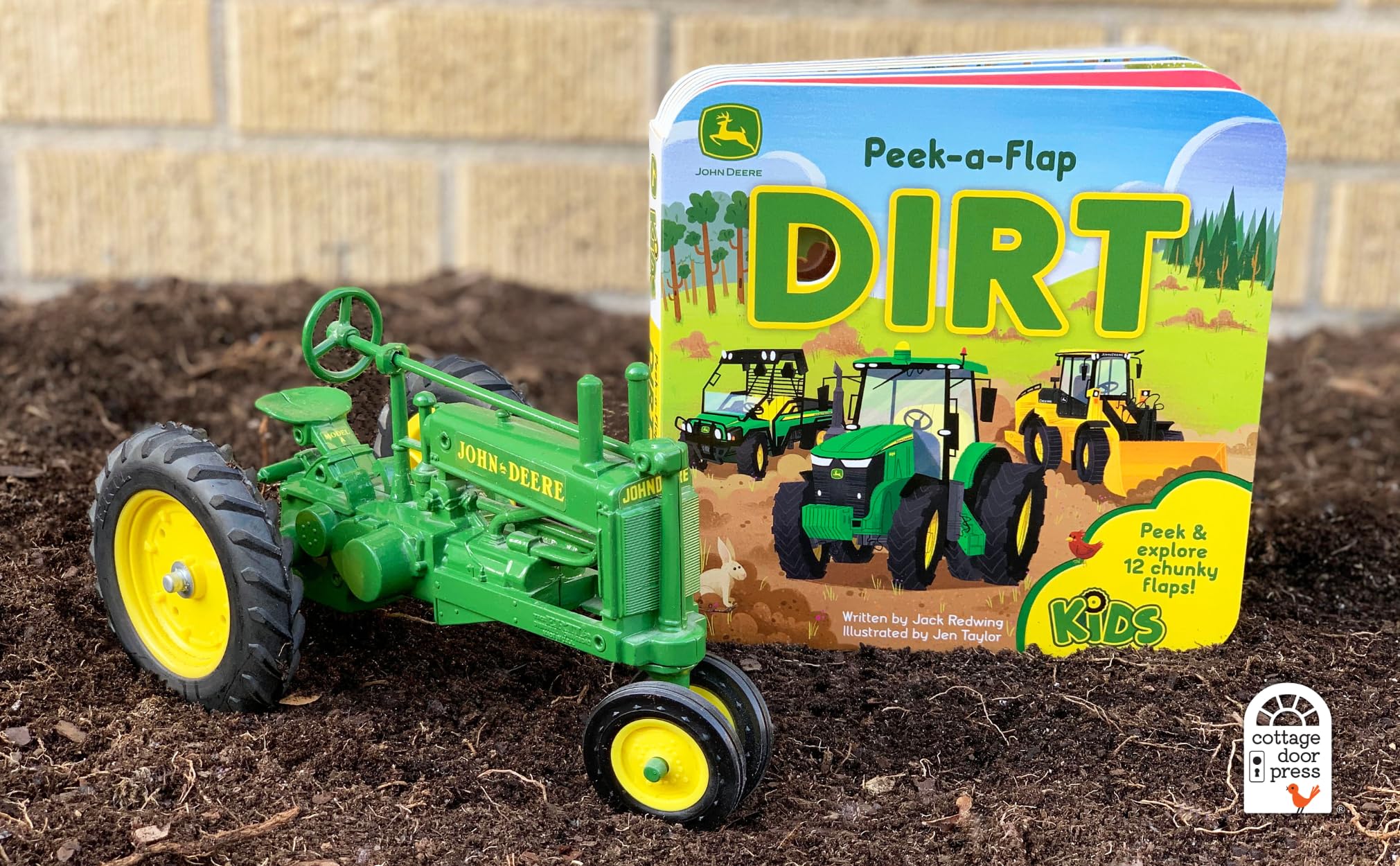 John Deere Kids Peek-a-Flap Dirt - Lift-a-Flap Board Book for Little Farmers and Tractor Lovers (John Deere Peek-a-Flap Board Book)