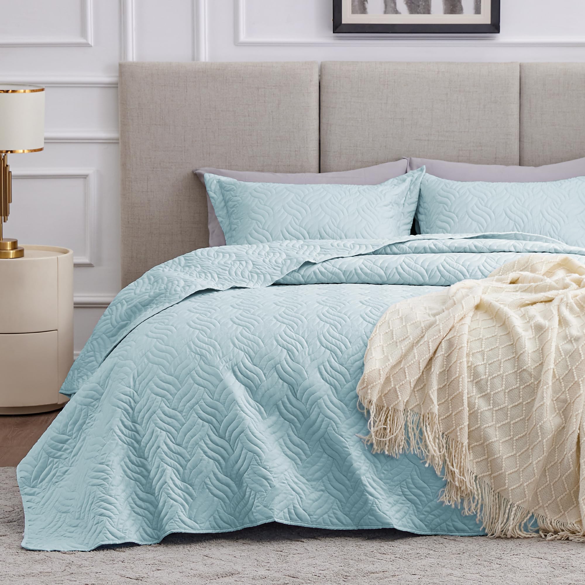 Photo 1 of Love's cabin California King Size Quilt Bedding Set Light Blue Bedspread - Cal King Summer Lightweight Bedspread Comforter - Wave Pattern Coverlet for All Season - 3 Pieces (1 Quilt, 2 Pillow Shams)