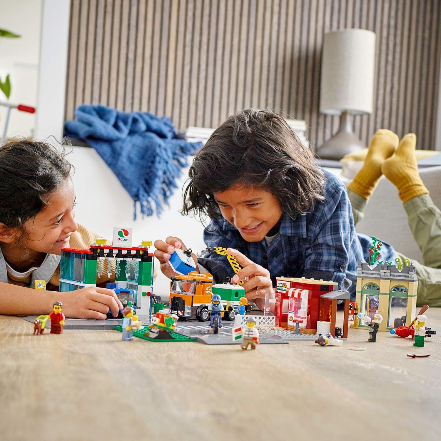 LEGO City Town Center 60292 Building Kit; Cool Building Toy for Kids, New 2021 (790 Pieces): Toys & Games