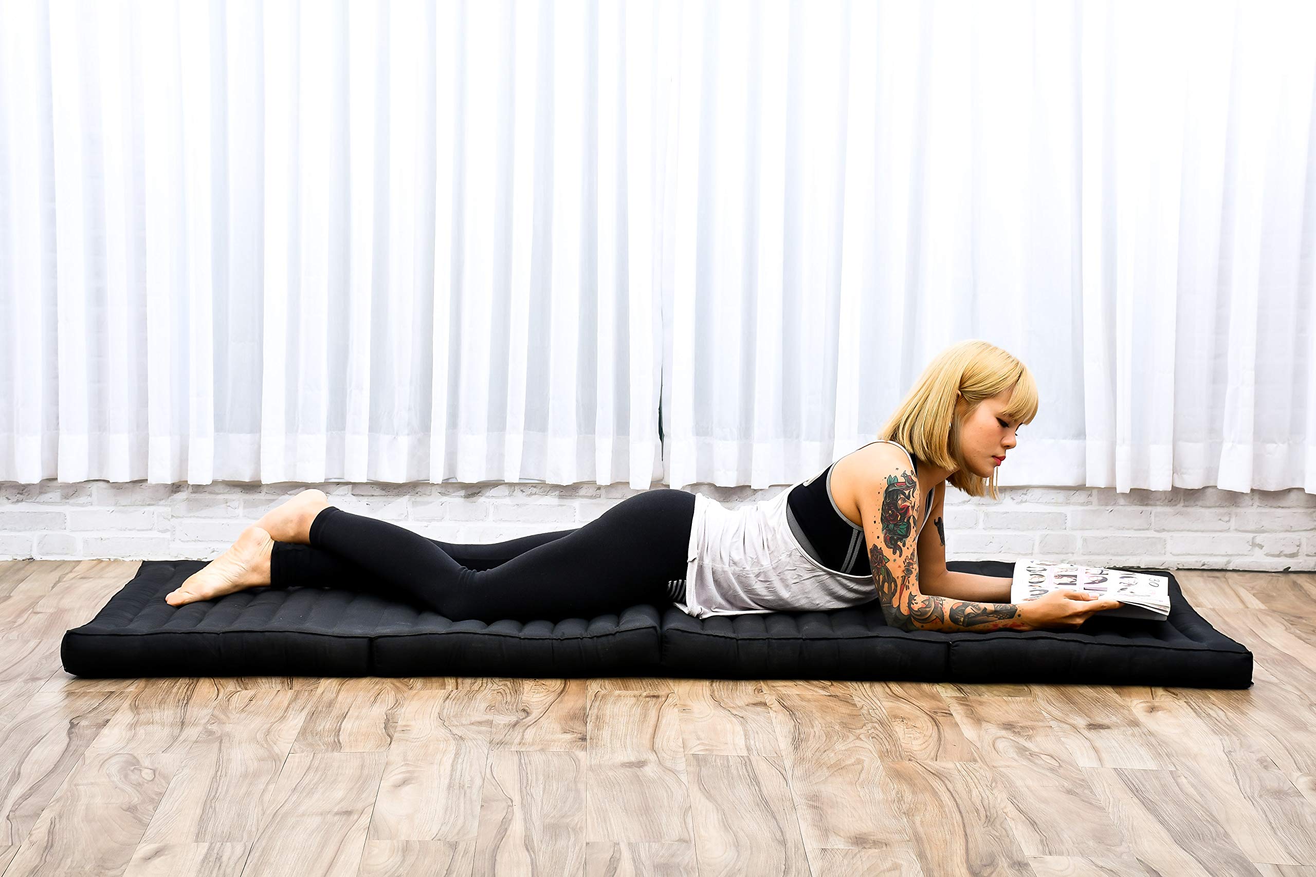 Leewadee Trifold Mattress Standard – Comfortable Thai Massage Pad, Foldable Floor Mattress Filled with Kapok, Perfect to Use as a Sleeping Mat 200 x 70 cm, Black